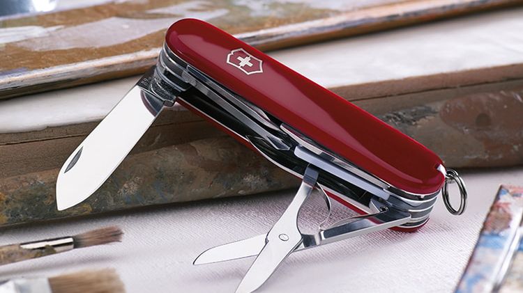 Szwajcarski scyzoryk. Przegląd najciekawszych funkcji i modeli 1