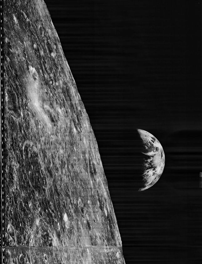 Ziemia widziana z powierzchni Księżyca / NASA