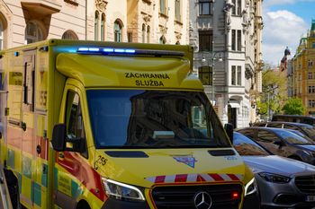 Tragiczny wypadek czeskim gimnazjum. 13-latek nie żyje