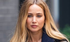 Jennifer Lawrence straciła rolę u Tarantino, bo nie była "WYSTARCZAJĄCO ŁADNA". Wgryzła ją inna blondynka...