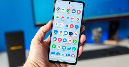Śmieciowe aplikacje na telefonie. Wreszcie do usunięcia