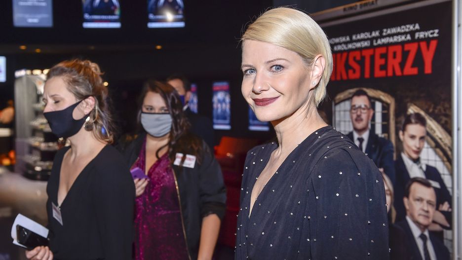 Małgorzata Kożuchowska na "pandemicznej" premierze filmu "Banksterzy"