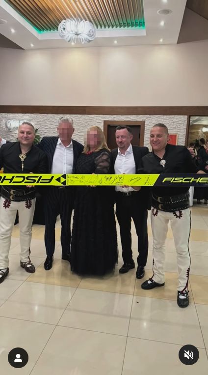 Izabela Małysz i Adam Małysz na balu u braci Golec