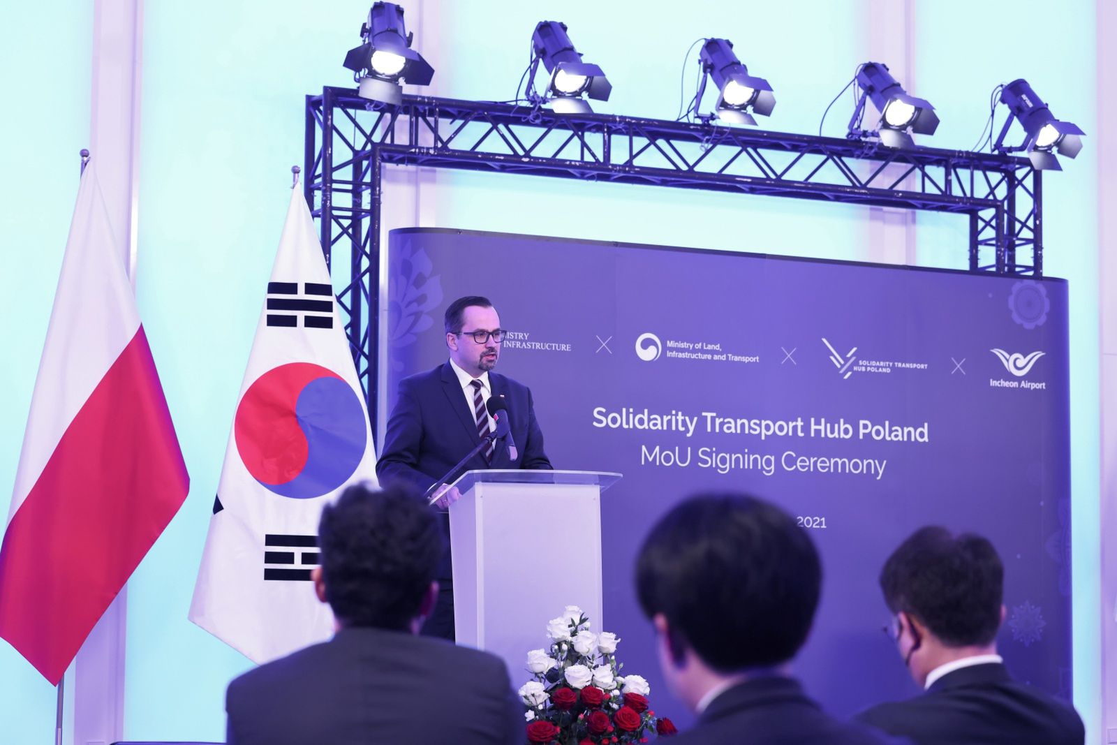 W czwartek podpisano polsko-koreańskie porozumienie strategiczne ws. budowy CPK. 