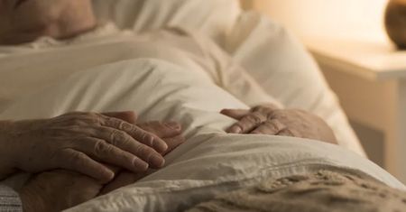 Zapowiedź śmierci. Pielęgniarka ujawnia, co czują umierający
