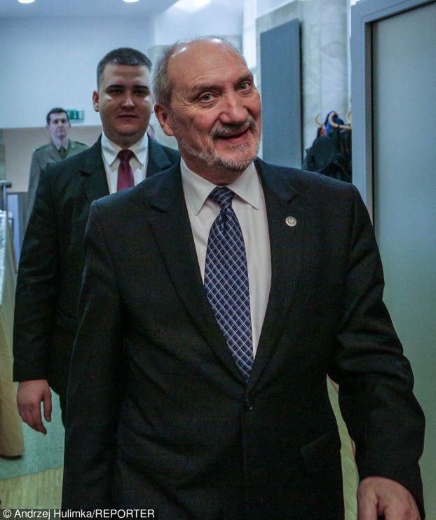 Macierewicz dostał nowe stanowisko. Dwa dni po wyrzuceniu z rządu...