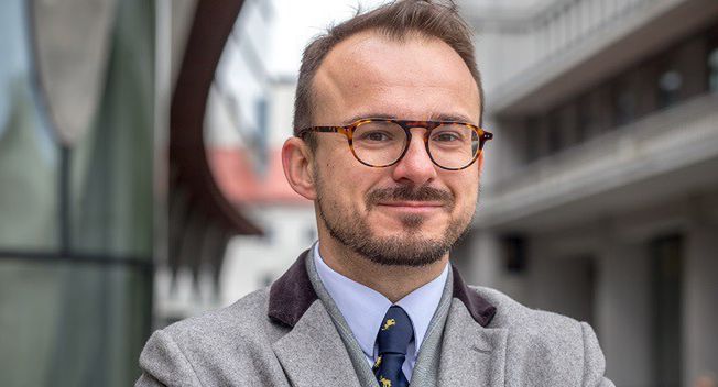 Marcin Dobrowolski twarzą Biznes24. Start kanału w piątek