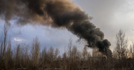 Atak lotniczy. Rosyjski skład amunicji pod ostrzałem [RELACJA NA ŻYWO]