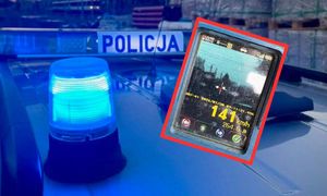 Tyle pędził Renault w terenie zabudowanym. Francuz przyłapany