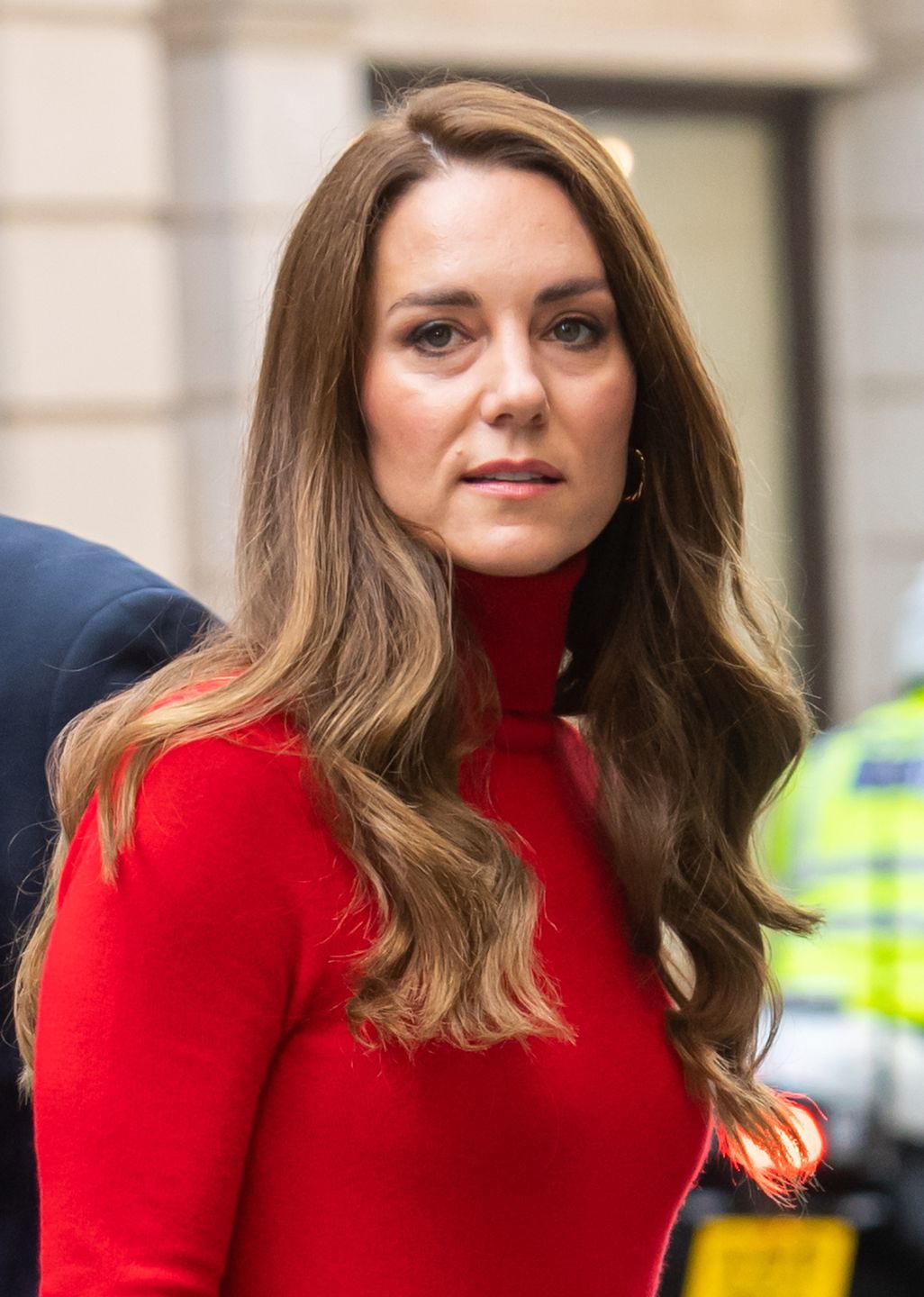 Kate Middleton w krwistoczerwonej stylizacji