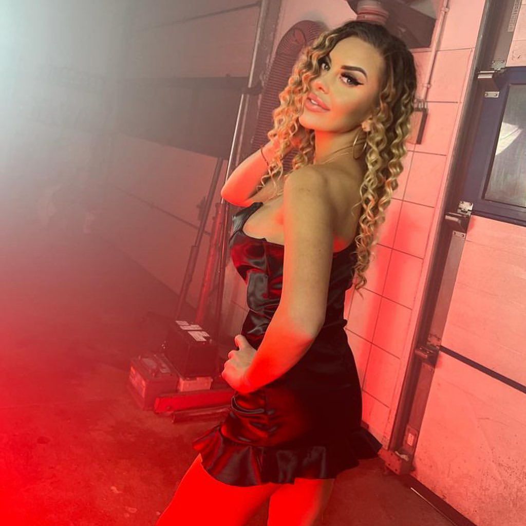 Julia "Sara" Jaroszewska