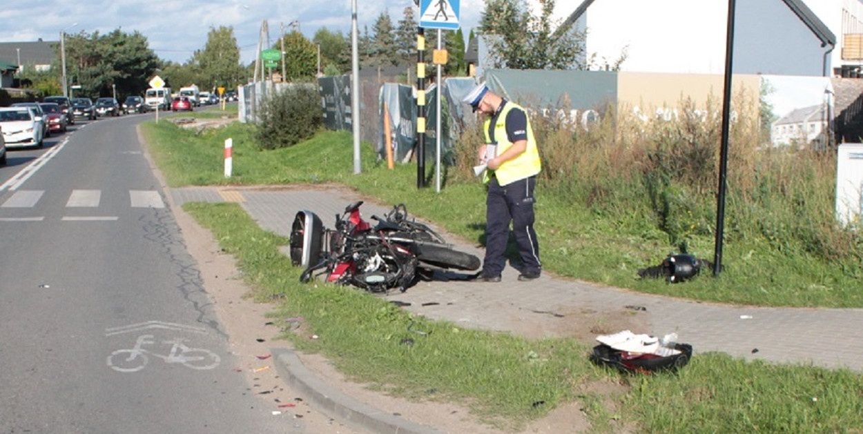 Rokitnica: Motocyklista ranny po zderzeniu z autem osobowym