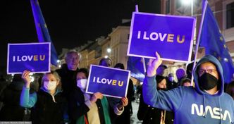 Wojna z KE zaszkodzi polskiej gospodarce. Stracimy unijne fundusze i reputację