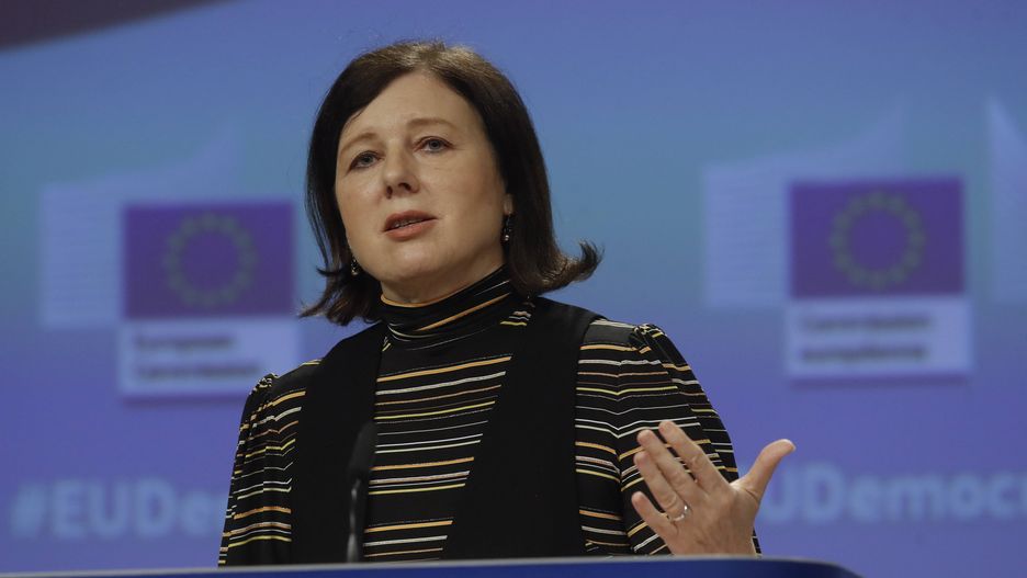 "LexTVN" zawetowane. Jourova chwali Dudę: Dobre wieści z Polski