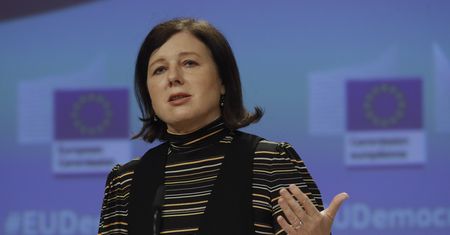 "LexTVN" zawetowane. Jourova chwali Dudę: Dobre wieści z Polski