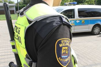 Groza w centrum Katowic. Kobieta atakowała przechodniów nożem