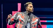 Chris Brown został zwolniony z aresztu za kaucją w wysokości 5 MILIONÓW FUNTÓW! Teraz rusza w... trasę koncertową