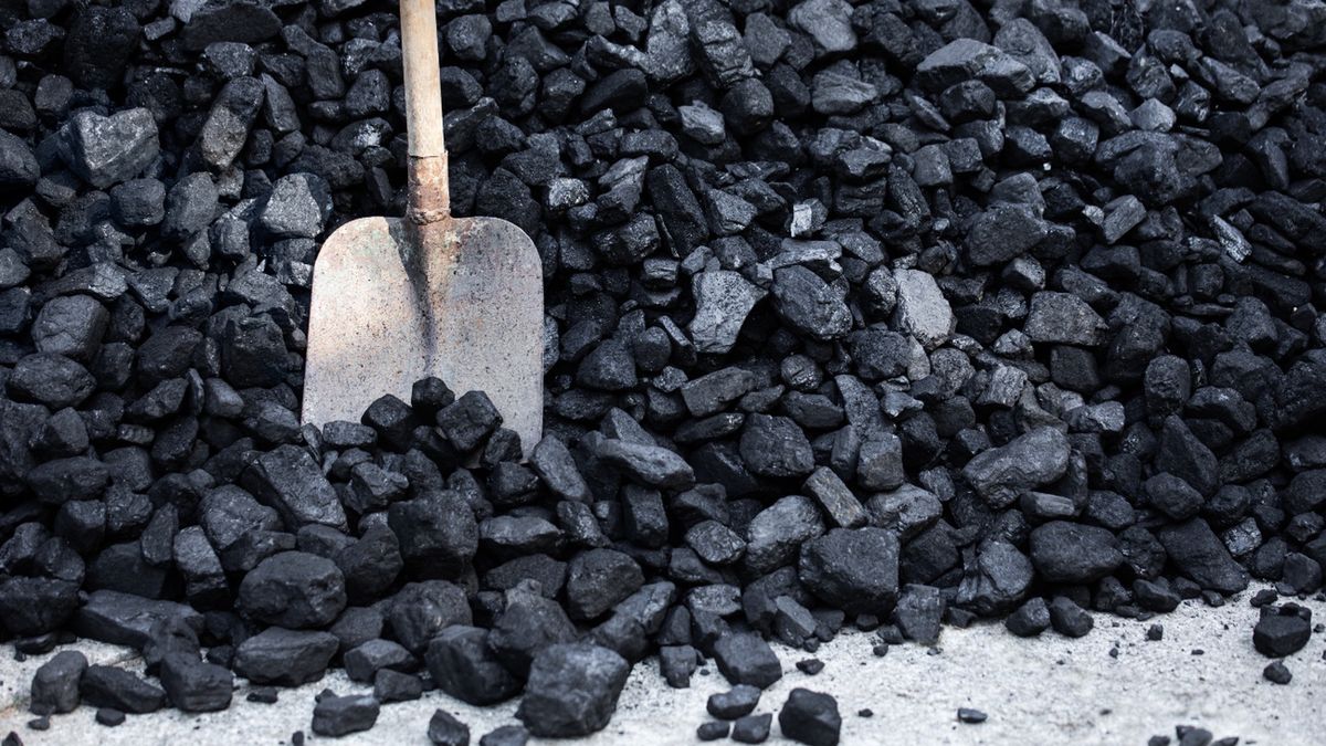 Ceny węgla w listopadzie. Trzeba uważać na sprzedawców