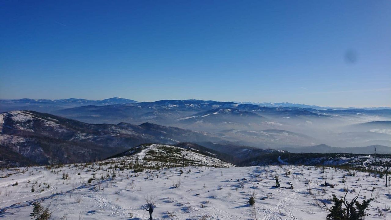 Beskidy. Biało w górach, uwaga na szlakach