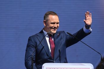 "Zabrnął za daleko". Rzecznik Nawrockiego reaguje na protesty