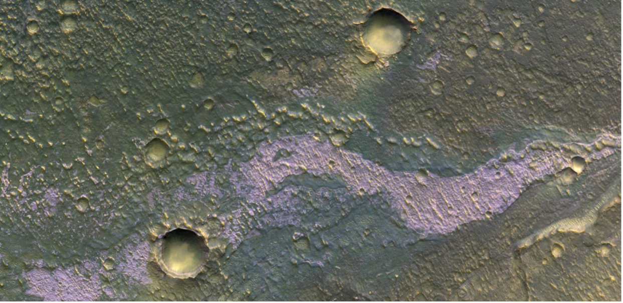 ESA's orbiter reveals Mars' 'Purple Siren' and green glow mysteries