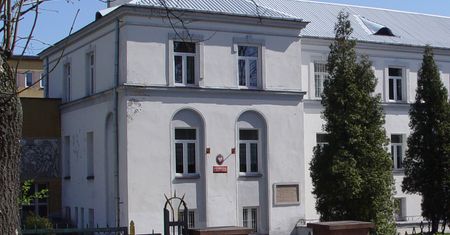 Dyrektor szkoły przywłaszczył pół miliona. Prokuratura zdecydowała
