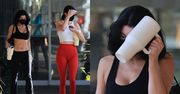 Kylie Jenner prezentuje płaski brzuch po zajęciach pilatesu i razem z Kendall zasłania się przed obiektywami paparazzi