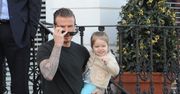 Beckham z córką na rękach! SŁODKI?