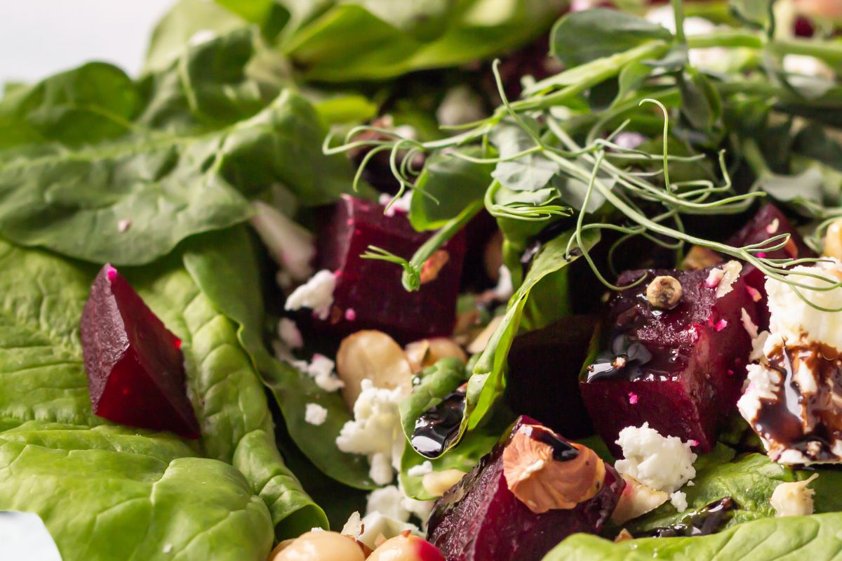 Unleashing arugula: The secret to better digestion and youthful glow