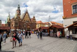 Kosmiczne ceny na jarmarku we Wrocławiu. Pierogi i kiełbasa za kilkadziesiąt złotych