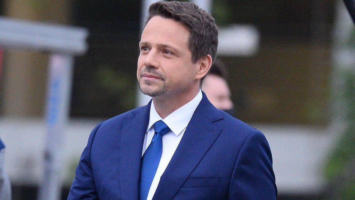 Rafał Trzaskowski przeprosił nauczycieli w imieniu "całej klasy politycznej".