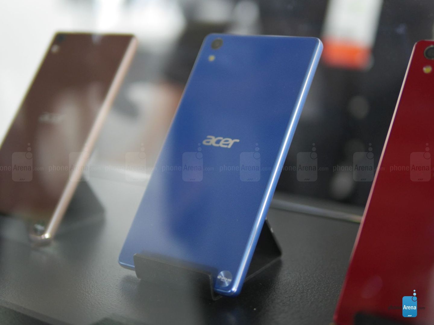 Liquid X2 z pojemną baterią  i opaski Leap Fit, Active i Curve - oto nowości Acera 11