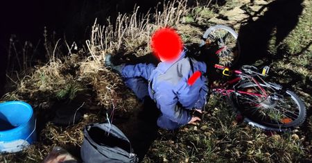 Nielegalny połów na zbiorniku wodnym. Kłusownik wyłowił 6kg szczupaka. Przyłapano go na gorącym uczynku