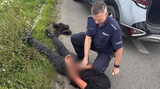 Brzeg: Wbiegł do firmy i wbił żonie nóż. Mężczyzna zaatakował też pracowników, którzy jej bronili. Został zatrzymany po obławie