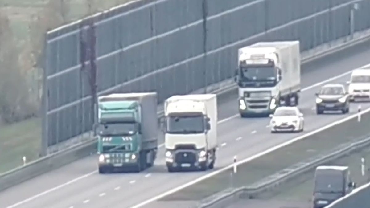Nagrali kierowców ciężarówek.