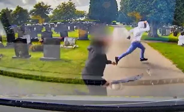 Na cmentarzu doszło do regularnej bójki z udziałem dwóch rodzin