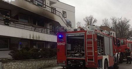 Pożar w Kazimierzu Dolnym. W mieszkaniu znaleziono zwłoki kobiety