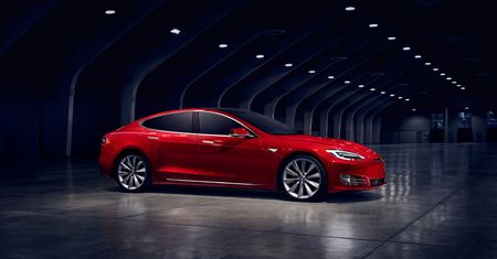 Tesla Model S i BMW i3 bez najwyższej oceny w testach IIHS