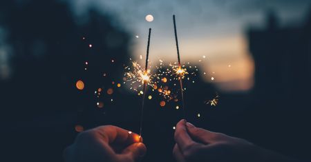 Życzenia noworoczne 2023. Wierszyki, rymowanki, krótkie SMS-y