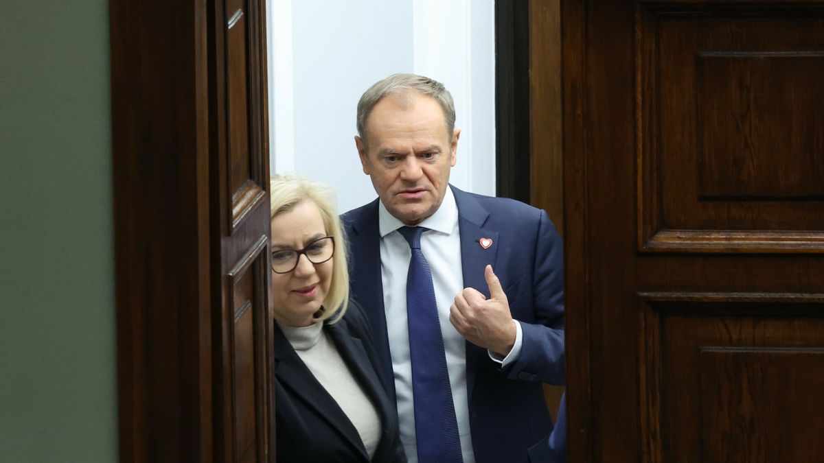 Cd. 1. posiedzenia Sejmu X kadencji21.12.2023 Warszawa Sejm Cd. 1. posiedzenia Sejmu X kadencji fot Jacek Dominski/REPORTERN/z: Donald Tusk, Paulina Hennig-KloskaJacek Dominski/REPORTER