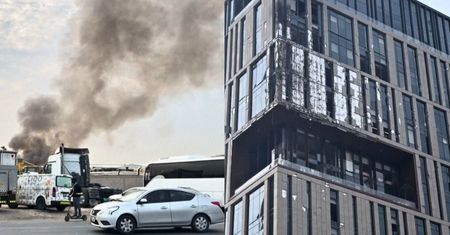 Iran zakłócił spokój Dubaju. Odłamki rakiet i dronów uderzają w miasto