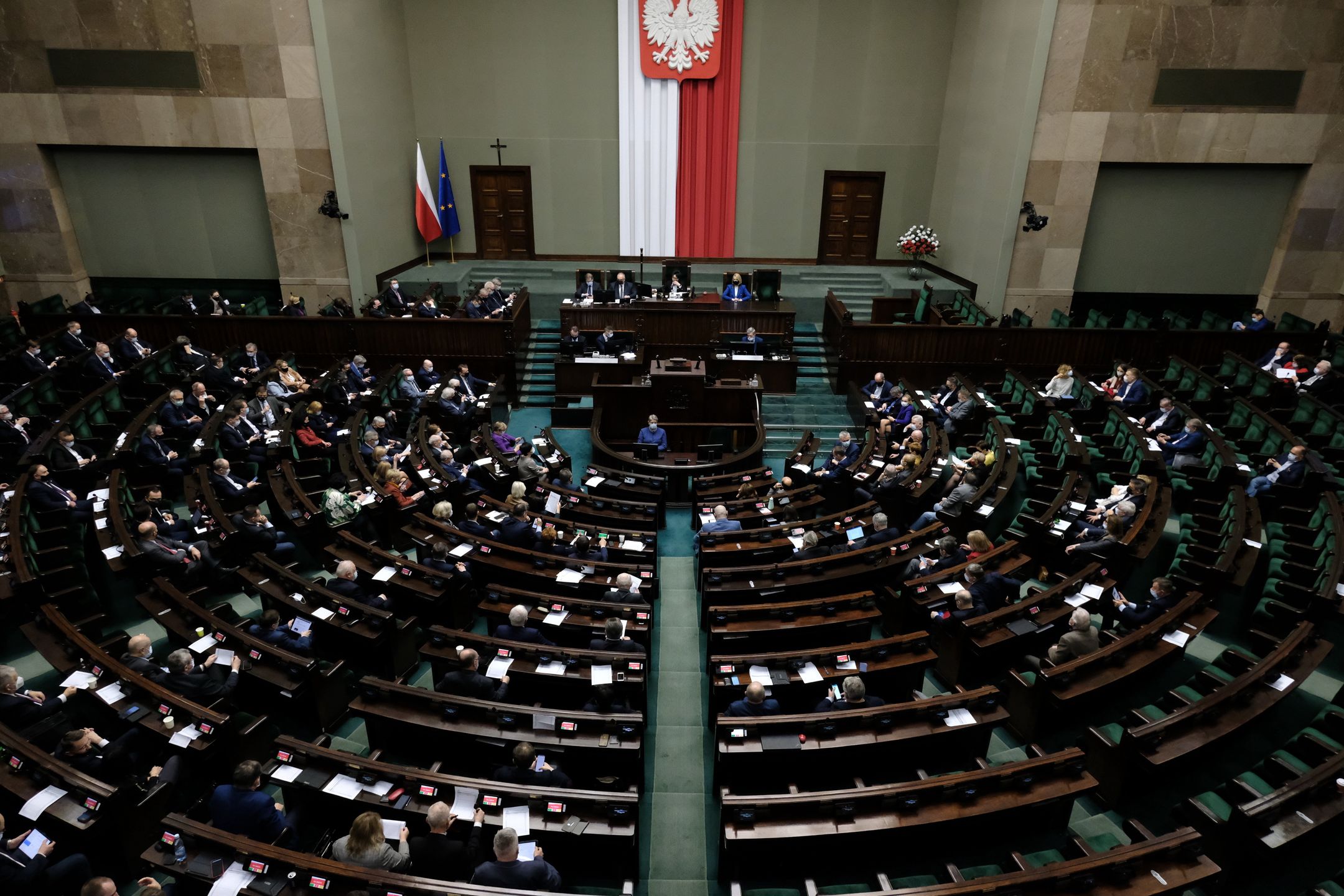 50 Posiedzenie Sejmu IX Kadencji12.03.2022 Warszawa , ul Wiejska , Sejm . Poslowie podczas trzeciego czytania rzadowego projektu ustawy o pomocy dla Ukrainy .
Fot. Slawomir Kaminski / Agencja Wyborcza.plFot. Slawomir Kaminski / Agencja Wyborcza.plsejm, pomoc dla ukrainy, poslowie, glosowania, /FR/