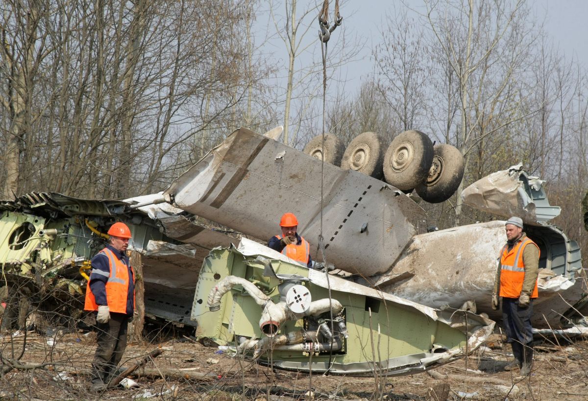 Katastrofa smoleńska. Gigantyczne koszty śledztwa, nagrody i awanse dla śledczych