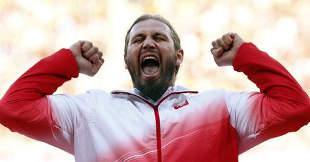 Majewski: "KRADNĘ MUZYKĘ Z INTERNETU"