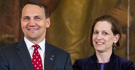 Radosław Sikorski i Anne Applebaum doczekali się DWÓCH SYNÓW. Czym zajmują się Tadeusz i Aleksander?