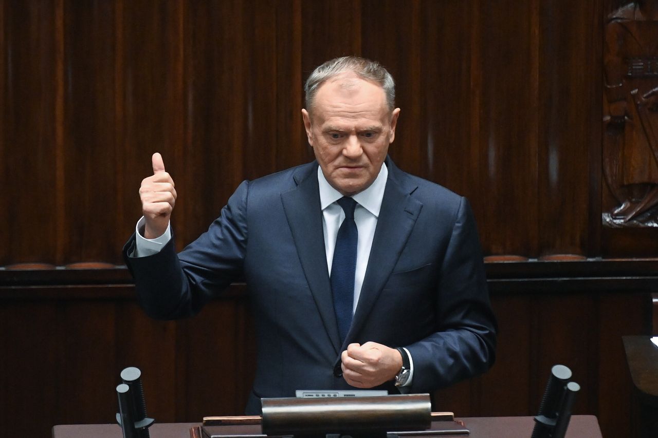 "Czy do was to nie dociera?!" Tusk grzmi z mównicy