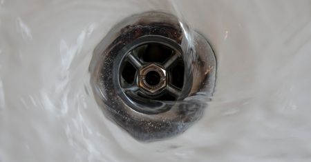 Możesz nimi piec i smażyć, lub domyć zlew. Kuchenny trik, który warto znać