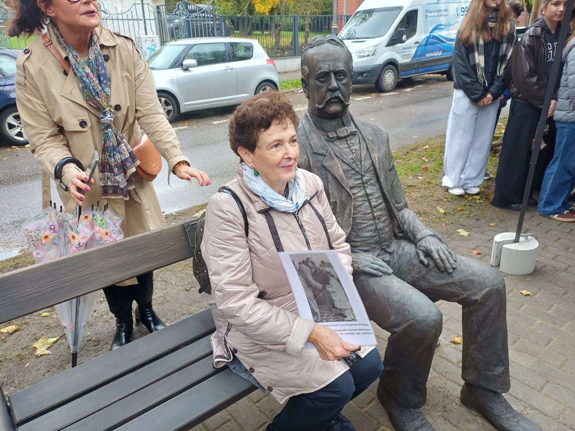 Ławeczka z podobizną nadburmistrza Bytomia Georga Brüninga.