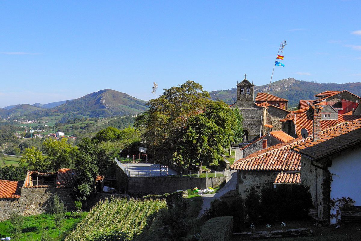 Penamellera Baja znajduje się w Asturii