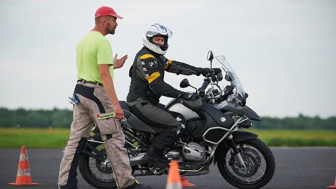 600 ccm na kursie: dobrze czy źle? Rozmowa z instruktorem motocyklowym 1